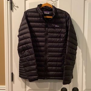WOMENS XL PATAGONIA DOWN PUFFER COAT